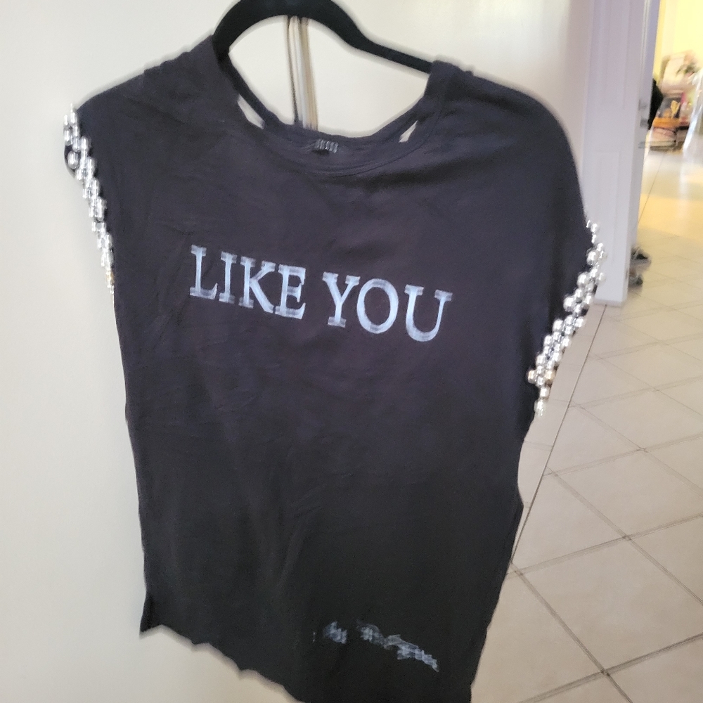 Guess top